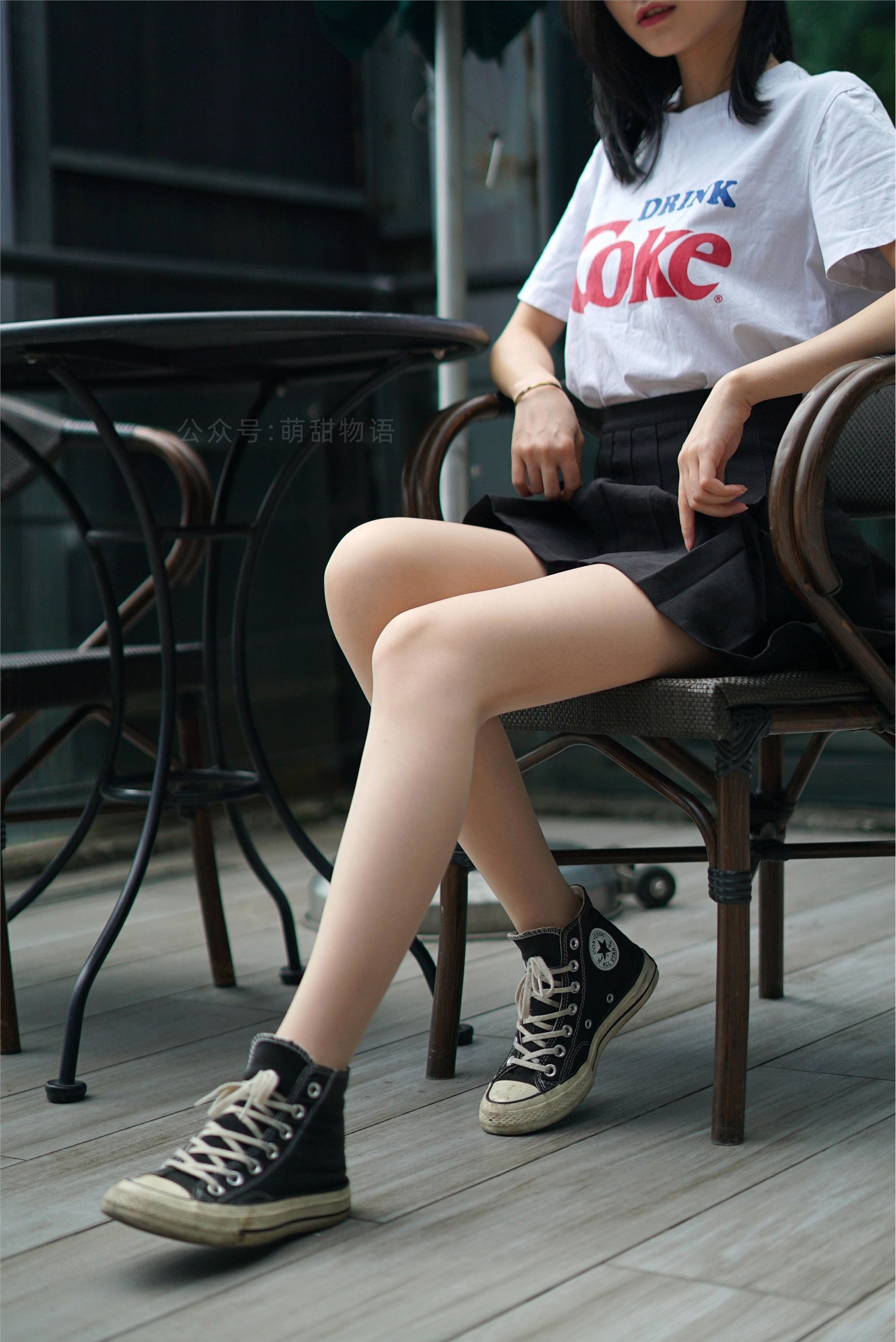 萌甜物语 XM107《清纯百褶裙-腿腿》